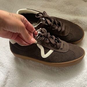 Women’s van sneakers
